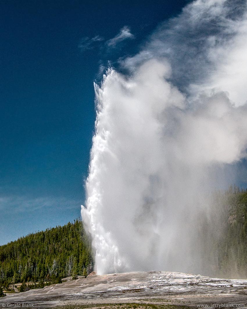 #00594 - Old Faithful geyser, Yellowstone National Park, Wyoming - photo by Jerry Blank