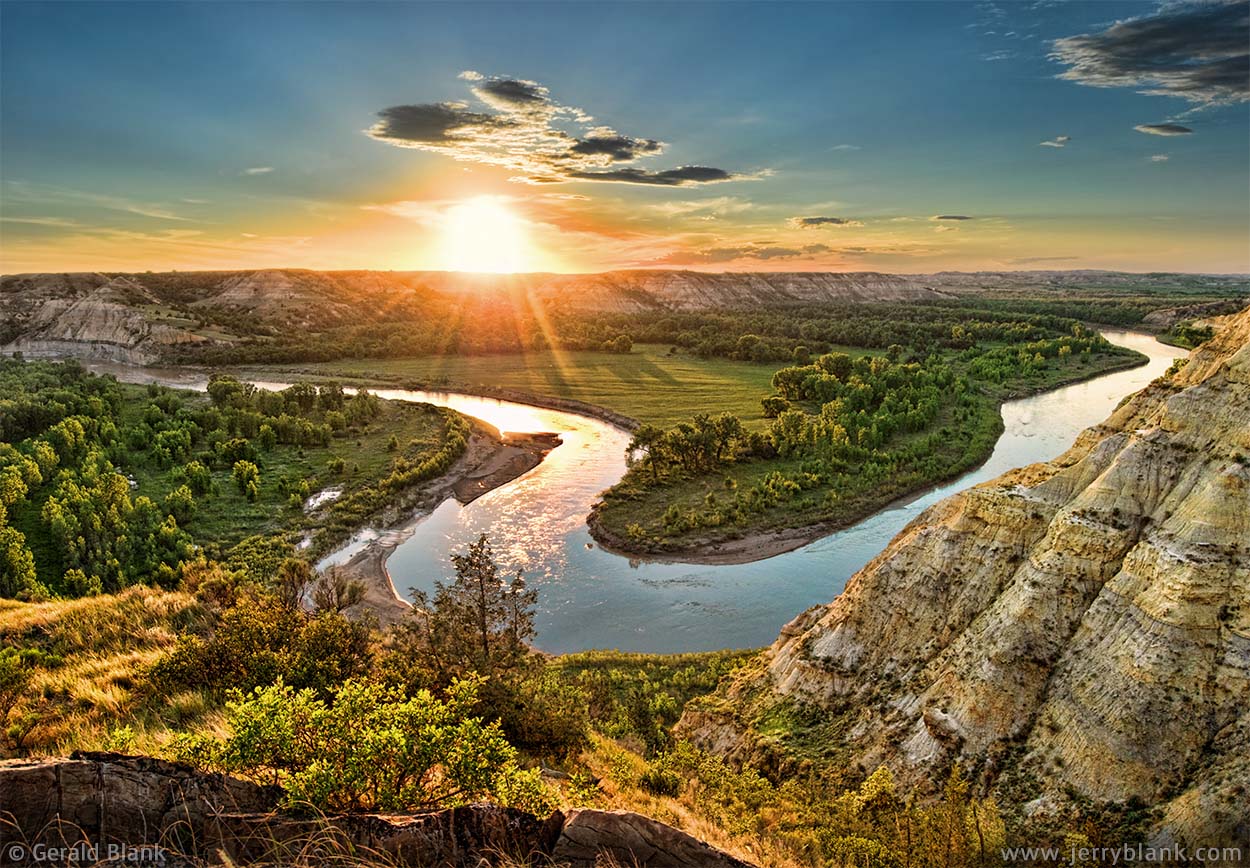 #04820 - A perfect sunset over the Little Missouri River, McKenzie County, North Dakota - photo by Jerry Blank